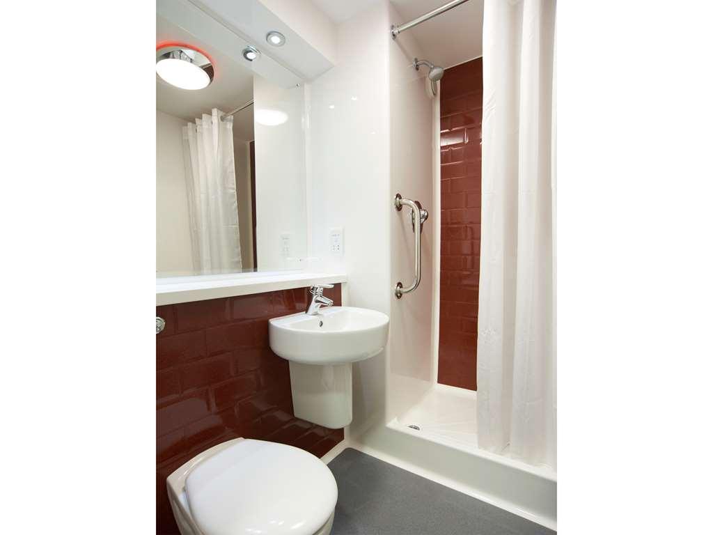 Travelodge Birmingham Central Newhall Street Стая снимка